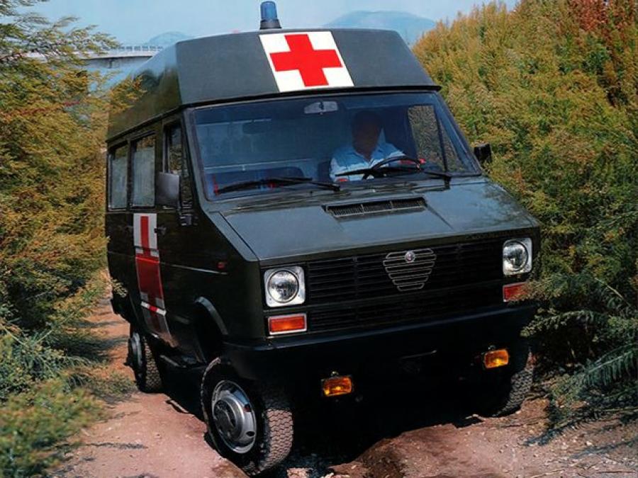 Alfa Romeo 35 AR8 4x4 Ambulanza (280) '1981 - 89